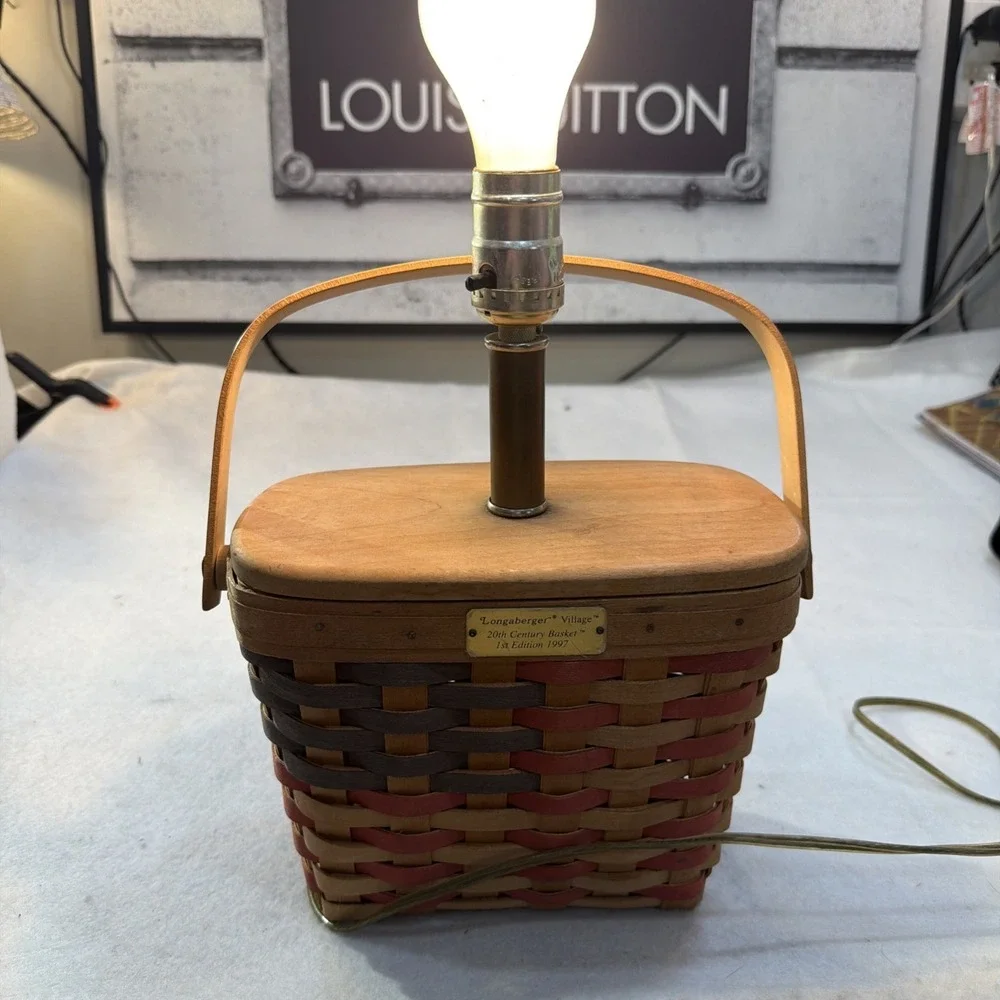 1997 VTG Longaberger Woven 20th‎ Century Large Basket With Light Kit Flag 24